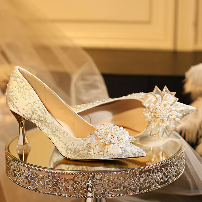 Bruidsschoenen met parelbloeme - Crystal Wine Glass recensie en prijs